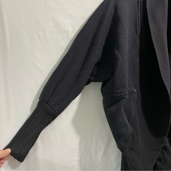 Wilfred Open Front Cocoon Style Black Jacket with Stud accents size Small(9) - Picture 4 of 10